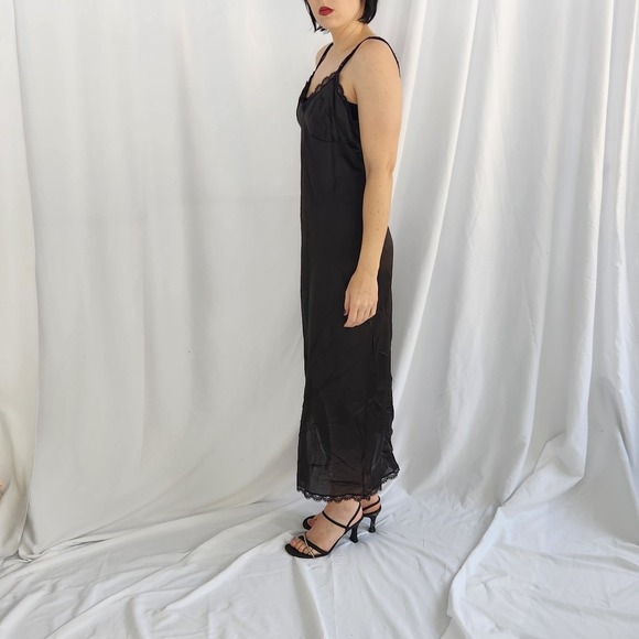 70s/80s Black Nylon Modi Length Slip - Picture 2 of 5